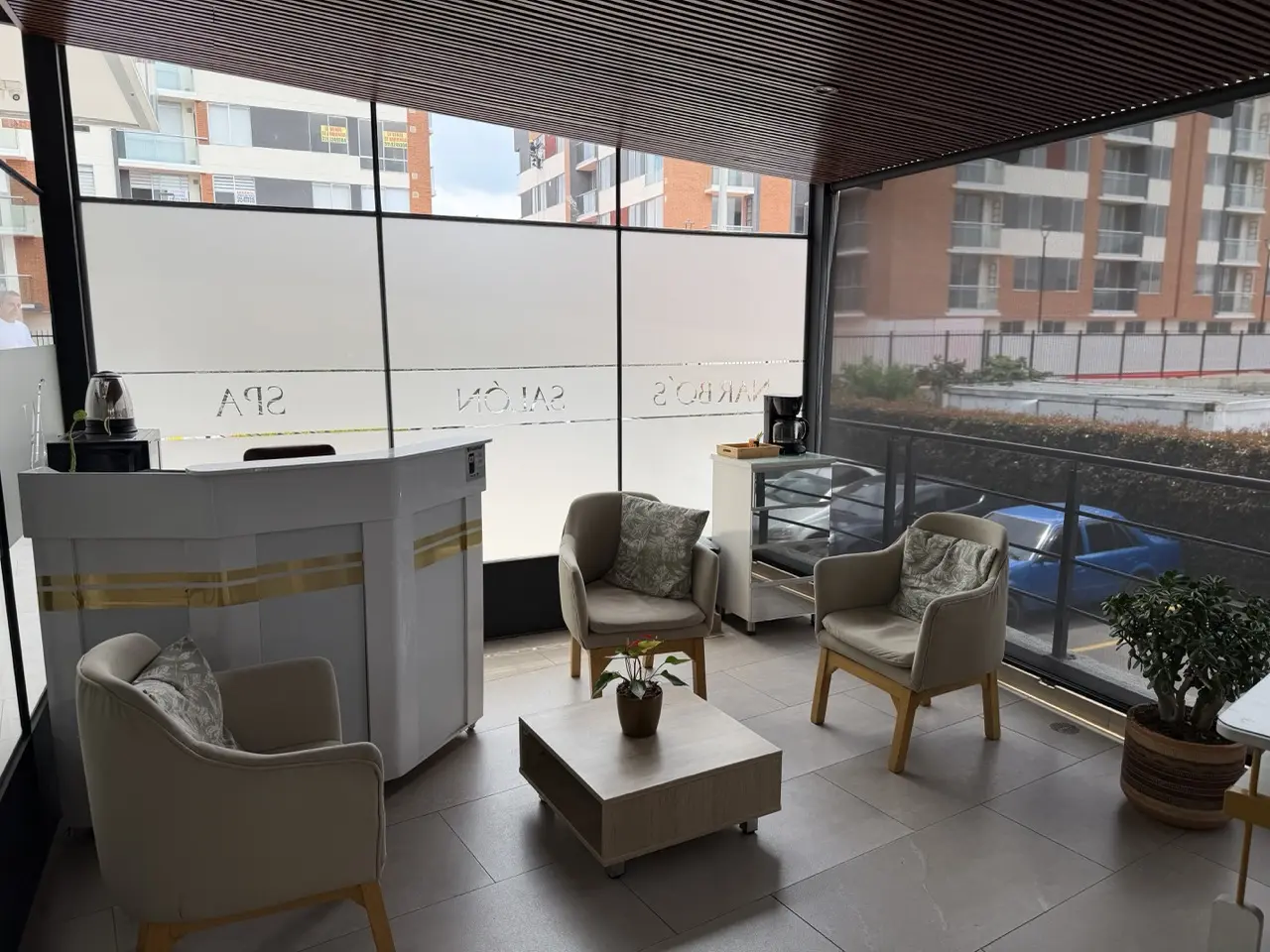 Recepción de Narbo's Salón Spa Chía